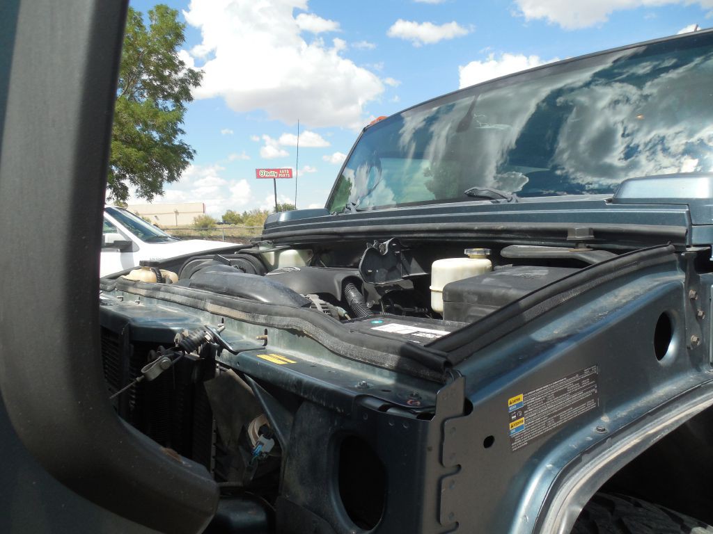 2005 HUMMER H2 Image 18