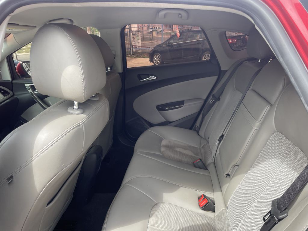 2015 Buick Verano Image 7