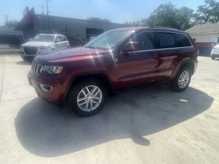 Image for 2017 Jeep Grand Cherokee Laredo ID: 7644246