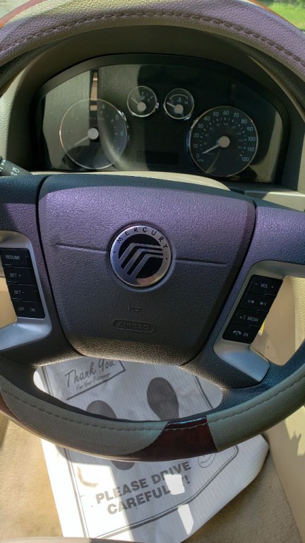 2009 Mercury Milan Image 12