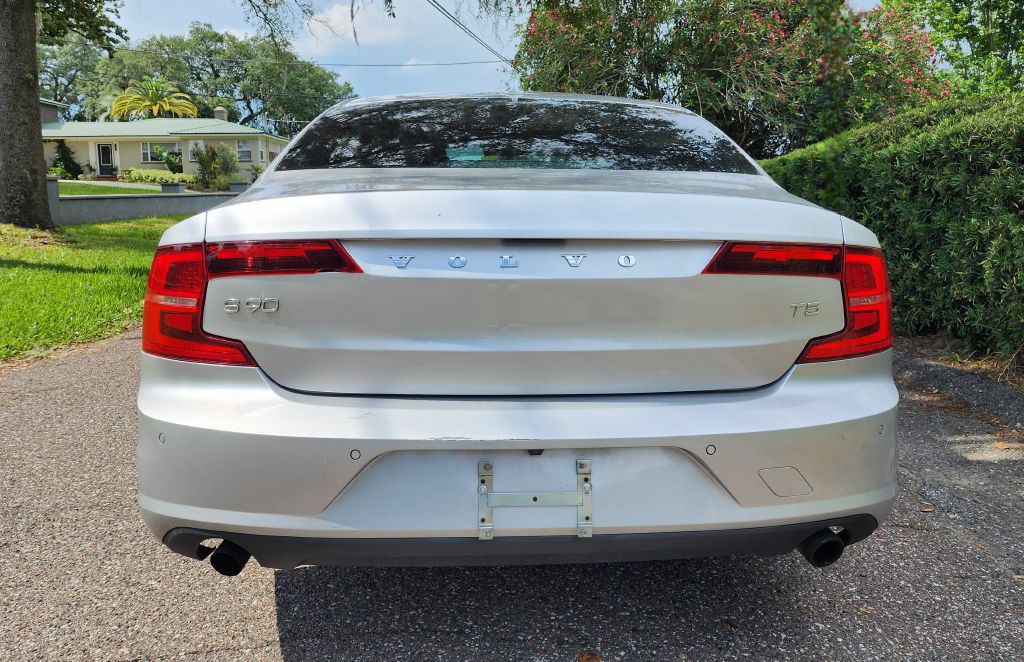 2018 Volvo S90 Image 3