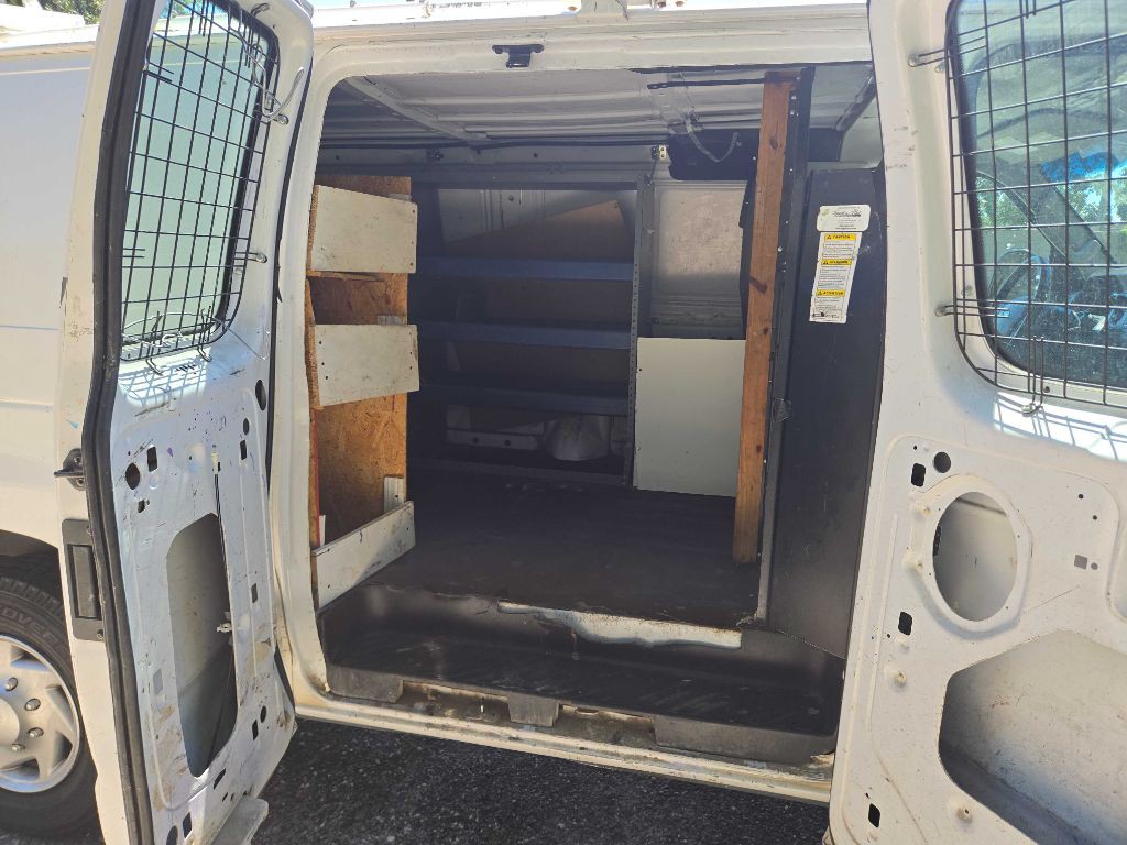 2013 Ford Econoline Image 10