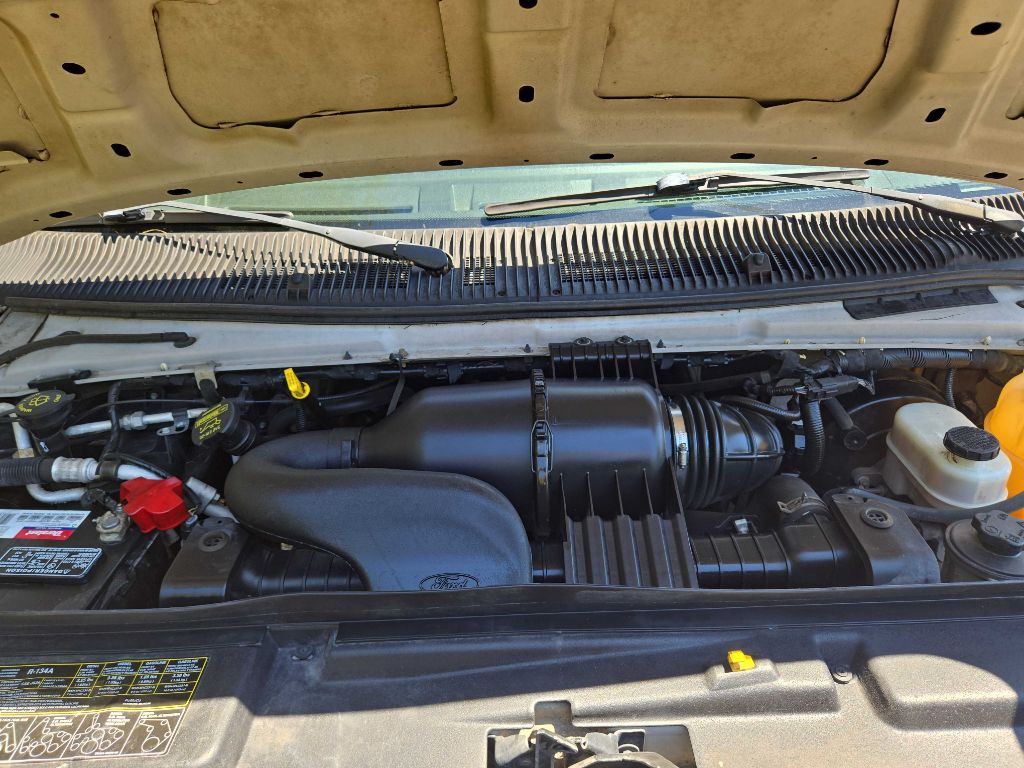 2013 Ford Econoline Image 13