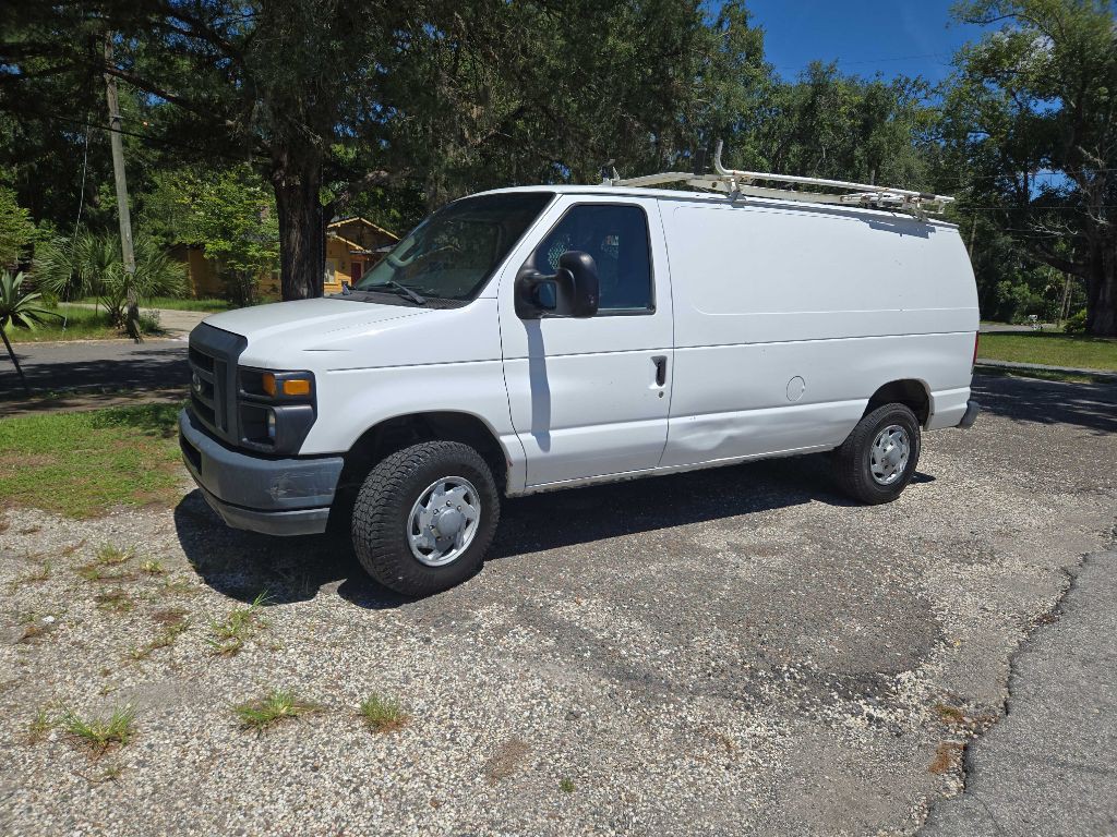 2013 Ford Econoline Image 1