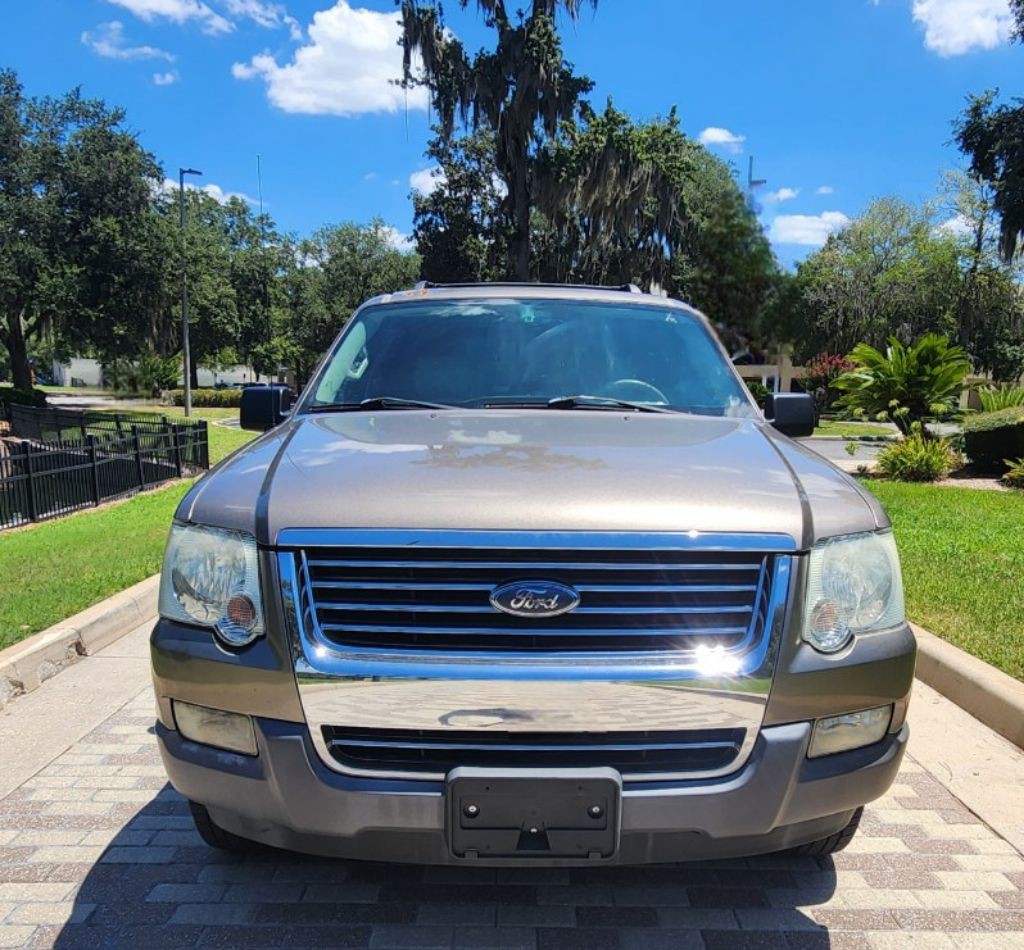 2006 Ford Explorer Image 2