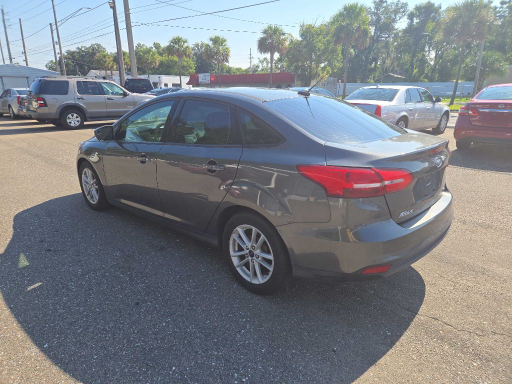 2017 Ford Focus Image 4
