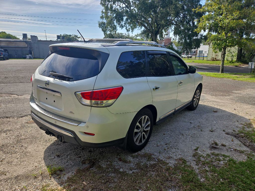 2015 Nissan Pathfinder Image 4