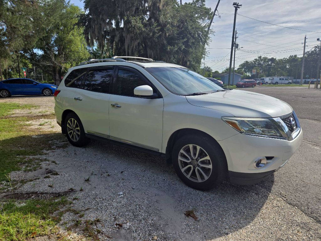 2015 Nissan Pathfinder Image 5