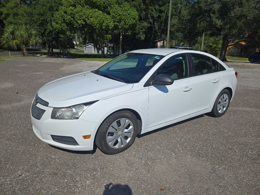 2013 Chevrolet Cruze Image 3