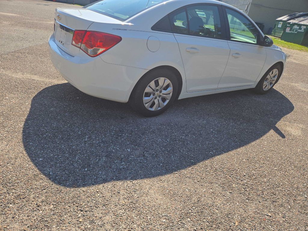 2013 Chevrolet Cruze Image 5