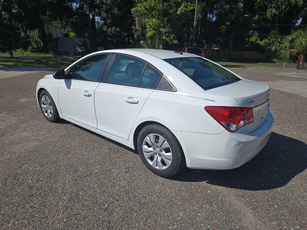 2013 Chevrolet Cruze Image 6