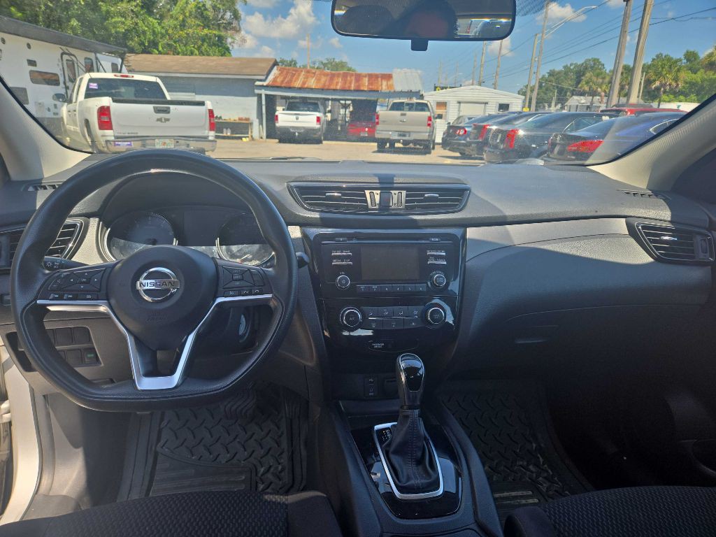 2018 Nissan Rogue Image 7