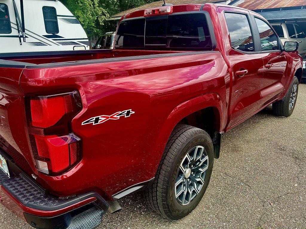 2024 Chevrolet Colorado Image 4