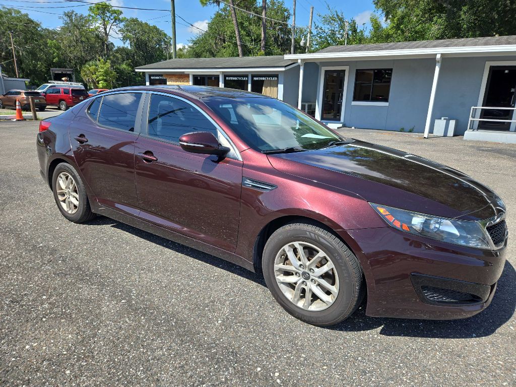2011 Kia Optima Image 2