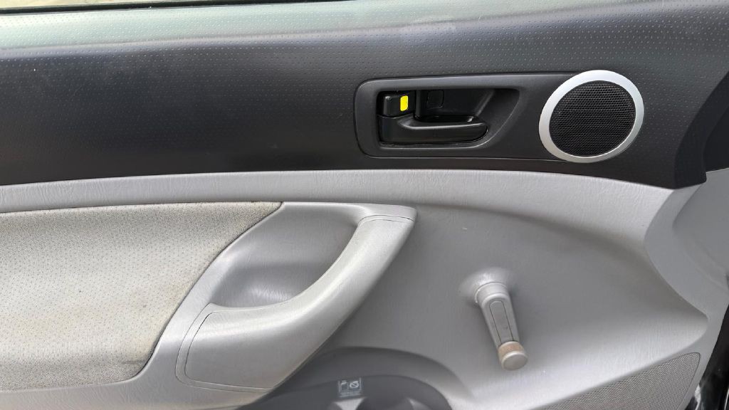 2010 Toyota Tacoma Image 11