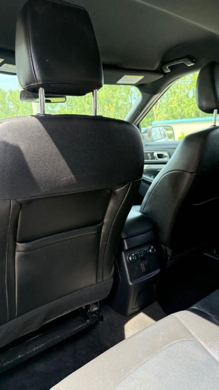 2018 Ford Explorer Image 15