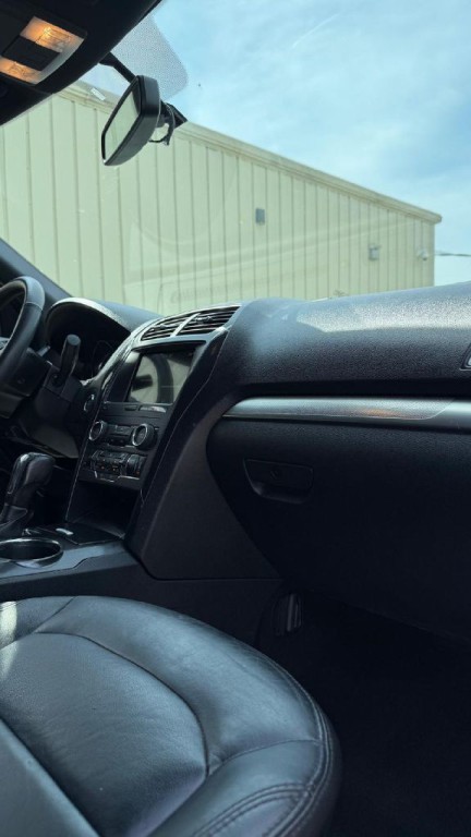 2018 Ford Explorer Image 19