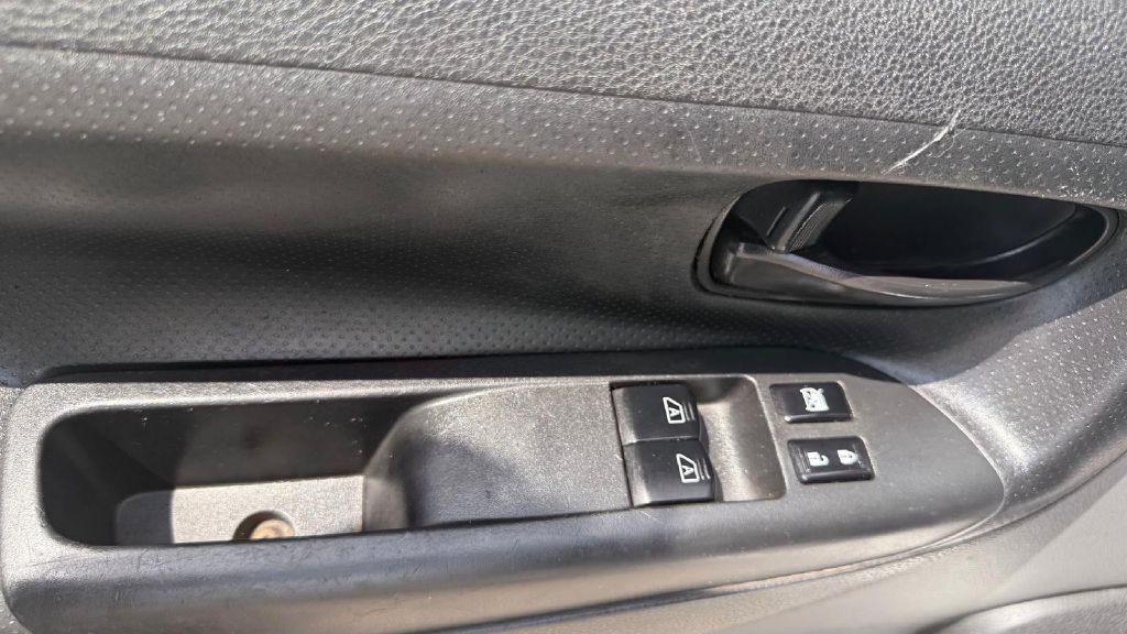 2015 Chevrolet Express Image 11