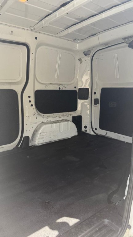 2015 Chevrolet Express Image 12