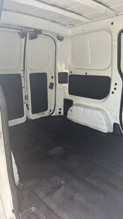 2015 Chevrolet Express Image 15