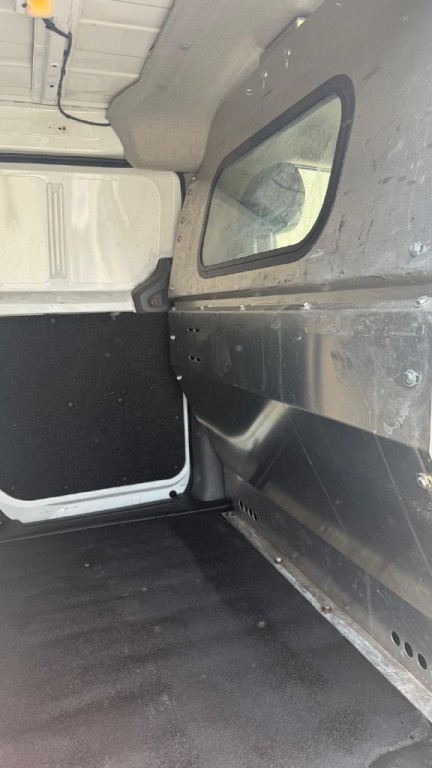 2015 Chevrolet Express Image 16