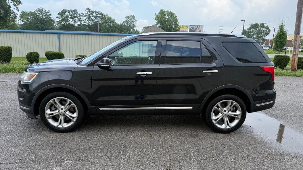 2019 Ford Explorer Image 2