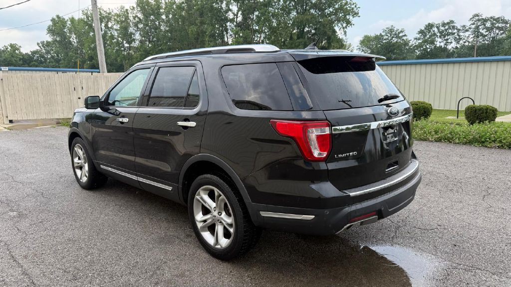 2019 Ford Explorer Image 3