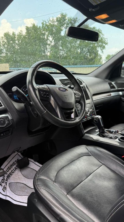 2019 Ford Explorer Image 10