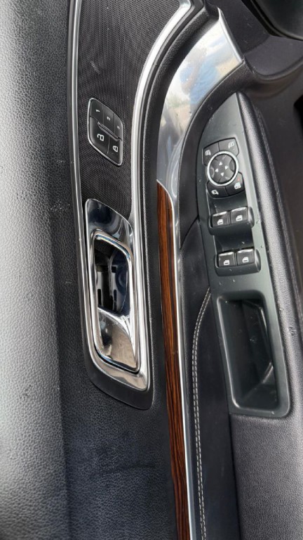 2019 Ford Explorer Image 12