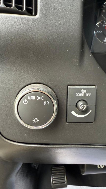 2014 Chevrolet Express Image 18