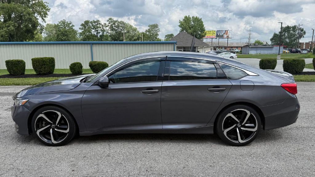 2018 Honda Accord Image 2