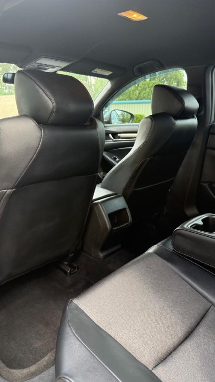 2018 Honda Accord Image 10