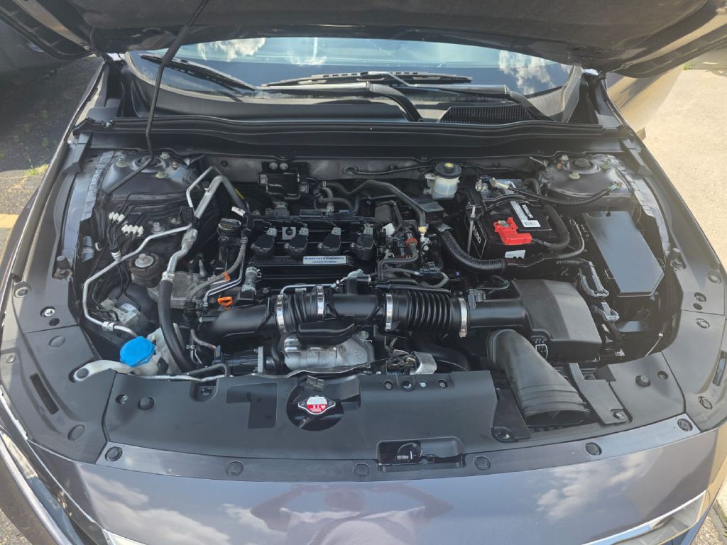 2018 Honda Accord Image 25