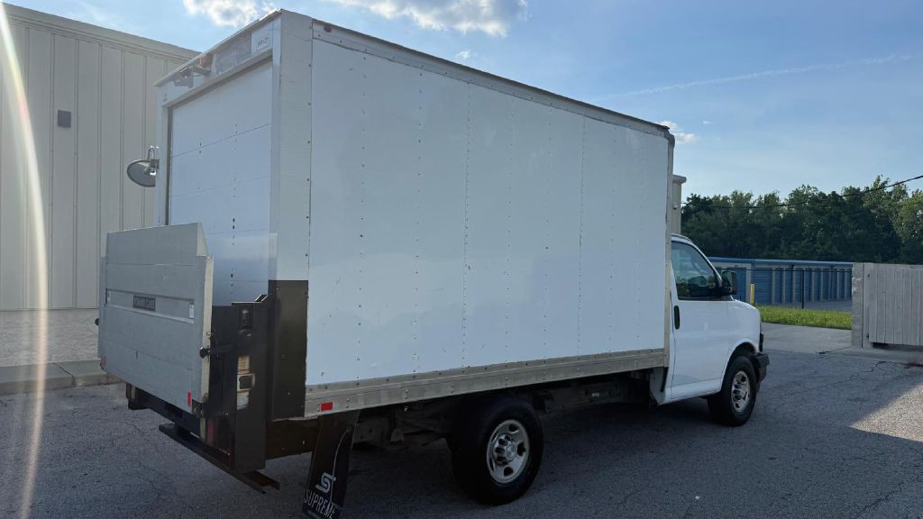 2019 Chevrolet Express Image 5