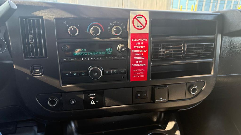 2019 Chevrolet Express Image 14