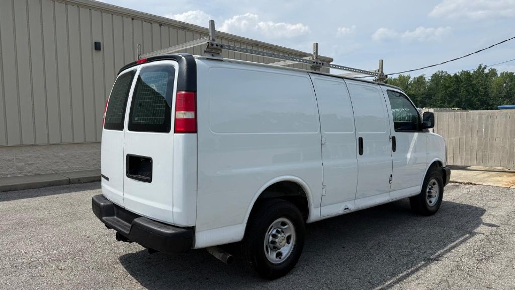 2013 Chevrolet Express Image 5