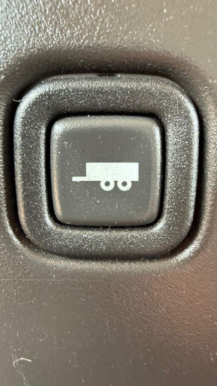 2013 Chevrolet Express Image 22