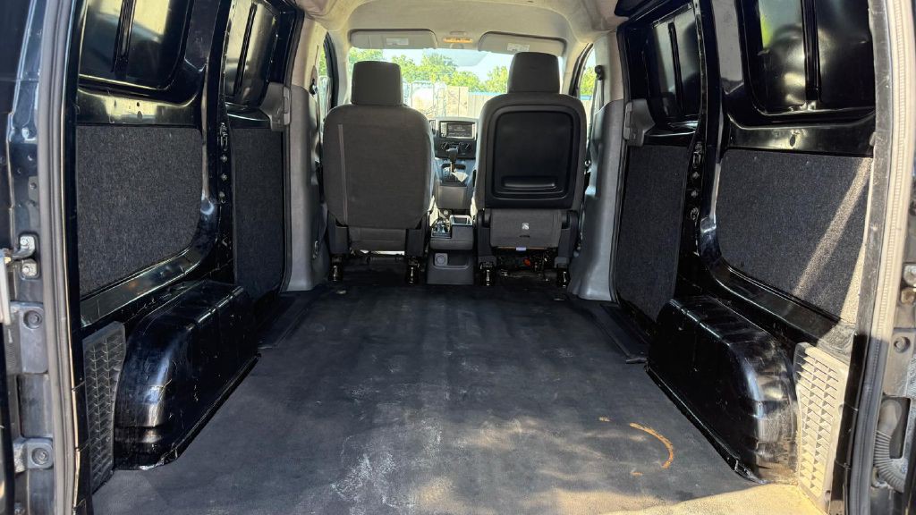 2021 Nissan NV200 Image 15