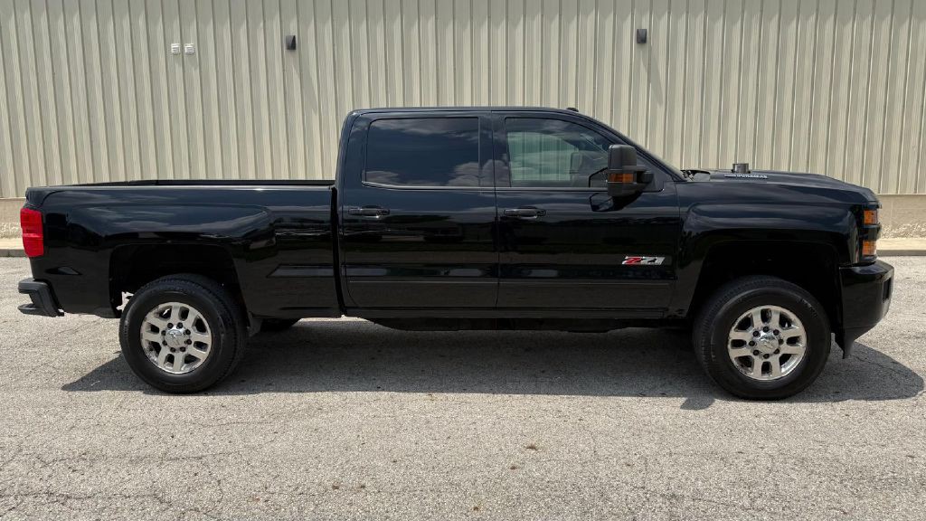 2019 Chevrolet Silverado 1500 Image 6