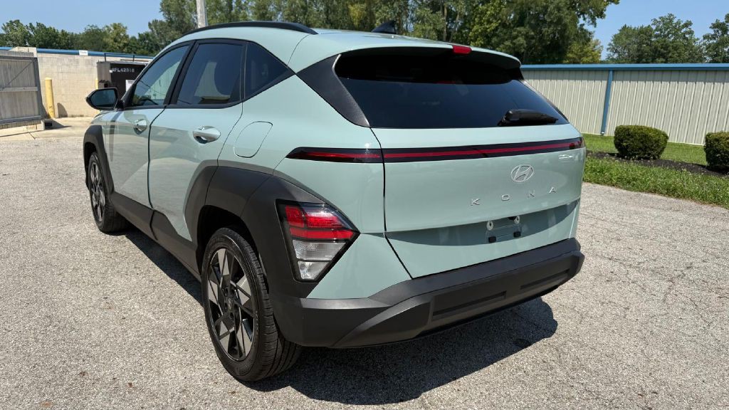 2025 Hyundai Kona Image 3
