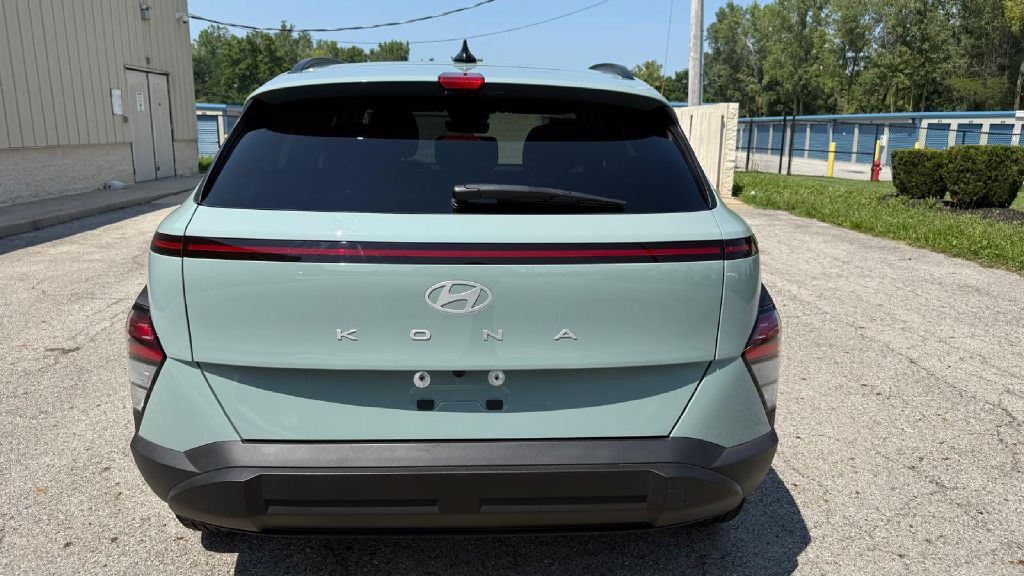 2025 Hyundai Kona Image 4