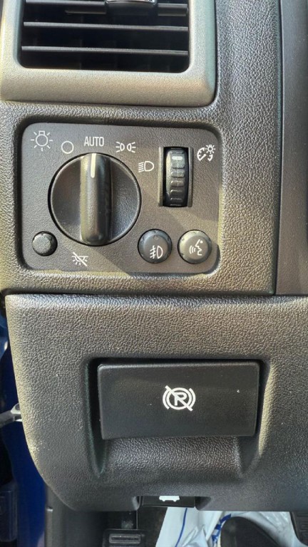 2012 Chevrolet Colorado Image 21