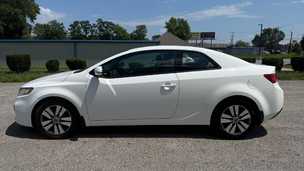 2013 Kia Forte Image 2