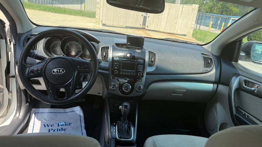2013 Kia Forte Image 12