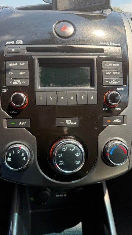 2013 Kia Forte Image 17