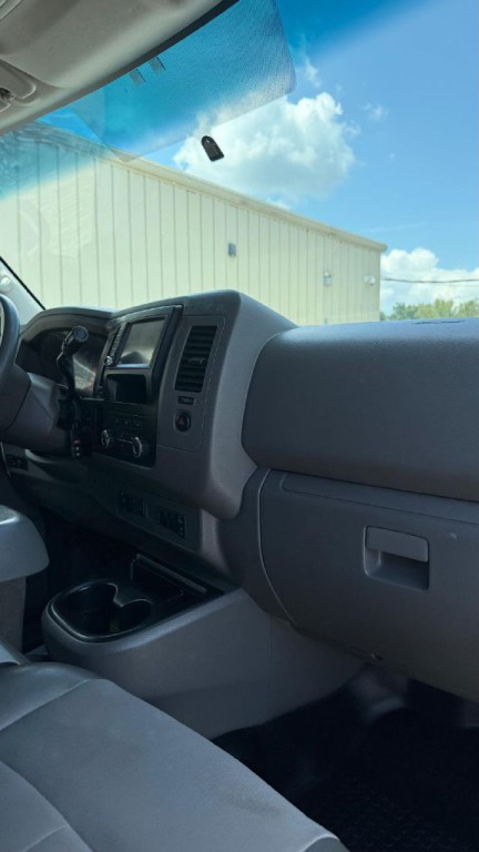 2019 Nissan NV Image 8