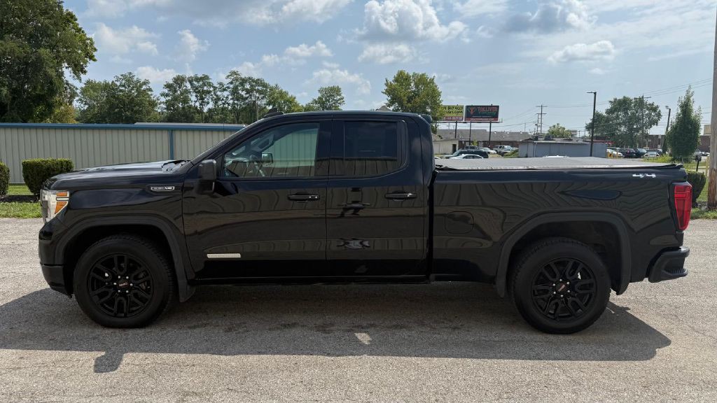 2021 GMC Sierra Image 2