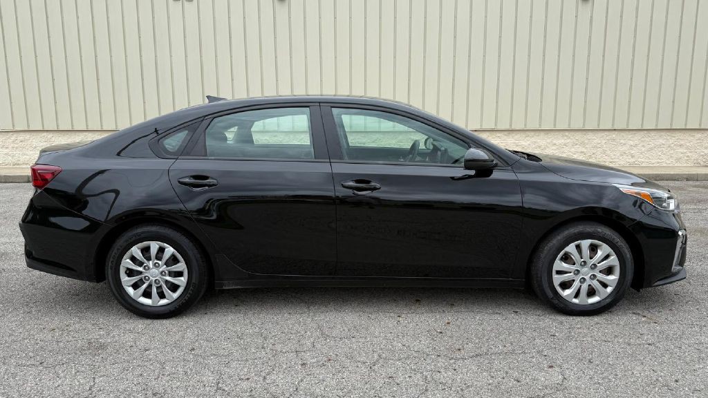 2021 Kia Forte Image 6