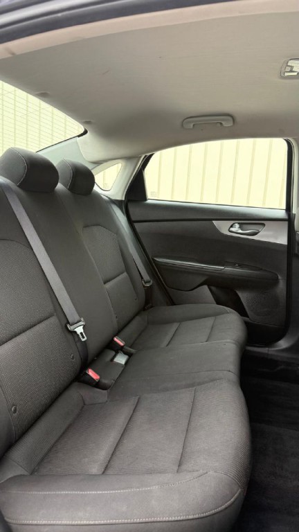 2021 Kia Forte Image 17