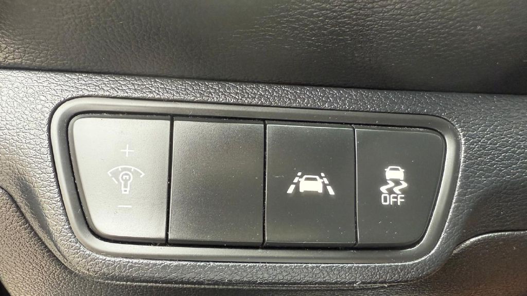 2021 Kia Forte Image 18